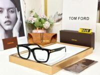TOMFORD WAYFARER