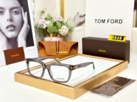 TOMFORD WAYFARER