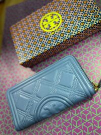 TORY BURCH ORIGINL FLEMING WALLET