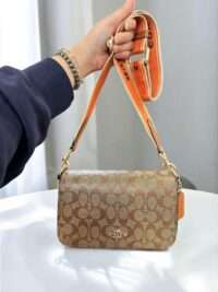 COACH LOGAN MESSENGER BAG