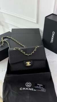 CHANEL JUMBO FLPA SHOUDLER CROSSBODY BAG
