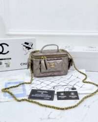 CHANEL MINI VANITY BAG